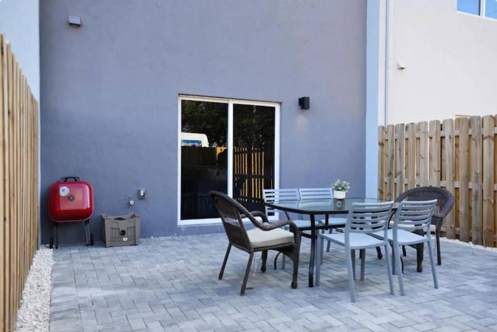 Outstanding Townhouse 18 Min From The Beach - Th2 Miami Esterno foto